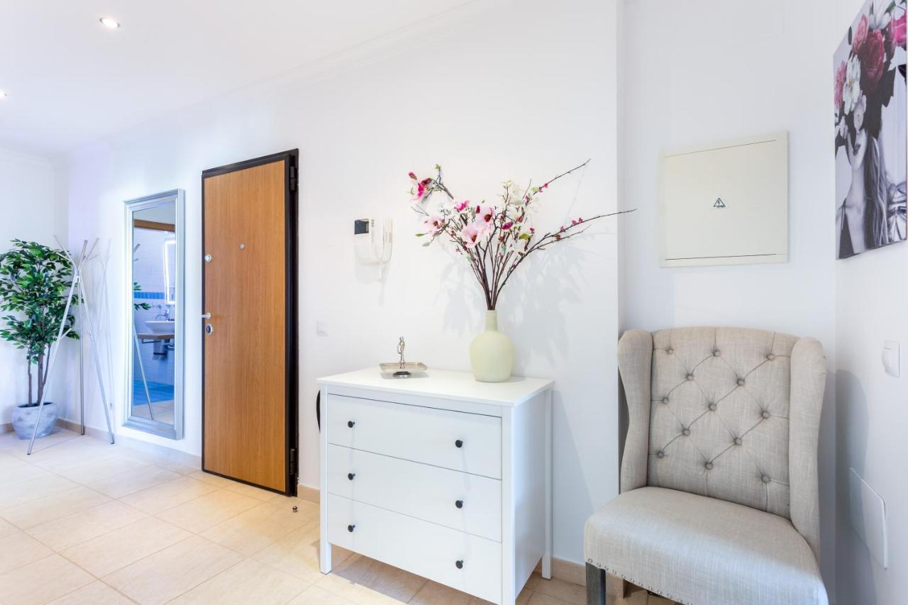 לאגוּ‏ש Sacha'S Sweet Home, Lovely 2 Bedroom Apartment, Walking Distance To Town, Beach And Marina מראה חיצוני תמונה