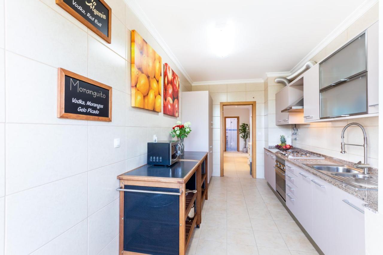 לאגוּ‏ש Sacha'S Sweet Home, Lovely 2 Bedroom Apartment, Walking Distance To Town, Beach And Marina מראה חיצוני תמונה